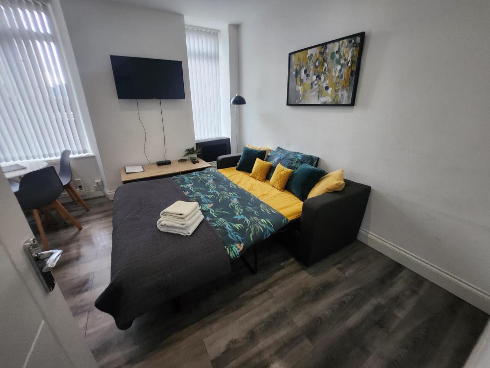 Dundee Apartment - Sleeps 4 - Pet Friendly エクステリア 写真