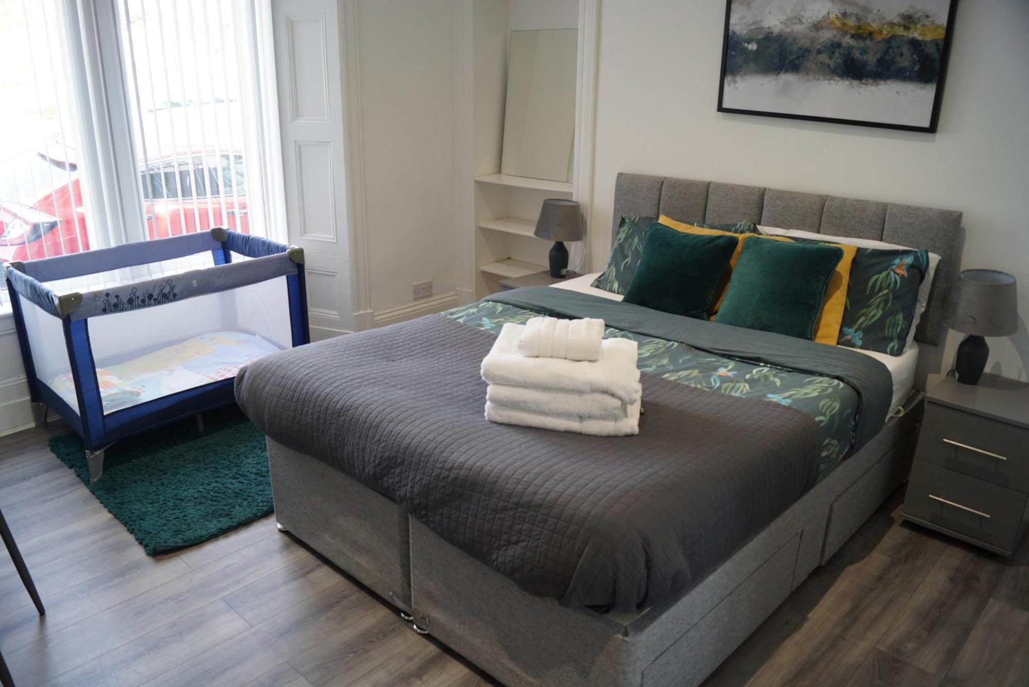 Dundee Apartment - Sleeps 4 - Pet Friendly エクステリア 写真