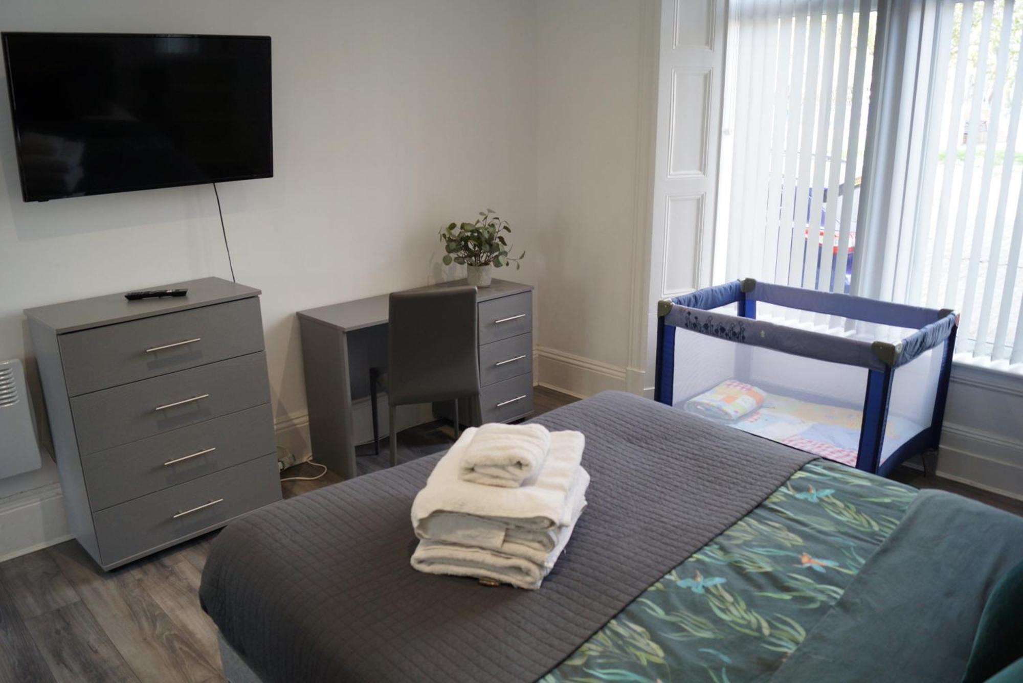 Dundee Apartment - Sleeps 4 - Pet Friendly エクステリア 写真