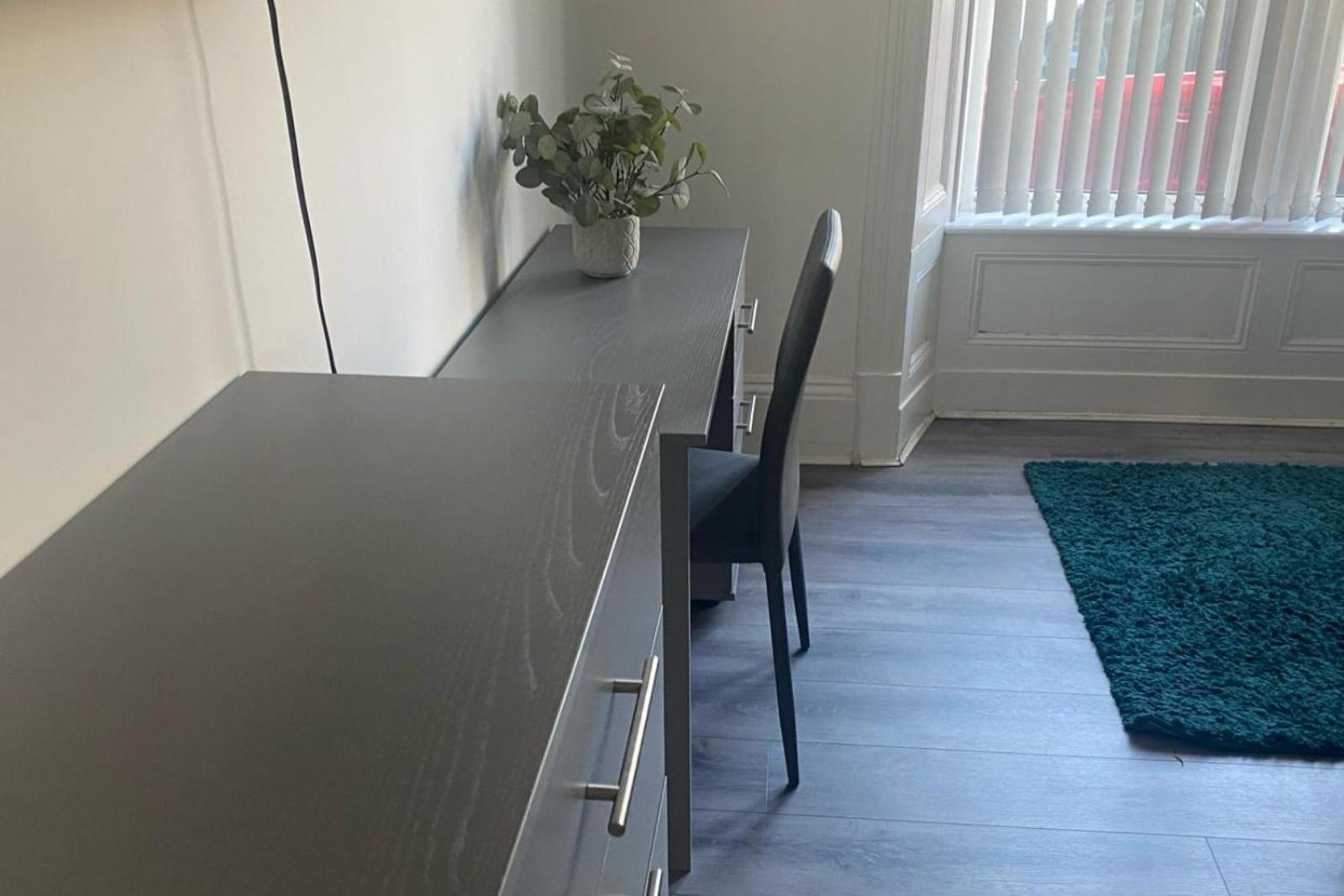 Dundee Apartment - Sleeps 4 - Pet Friendly エクステリア 写真